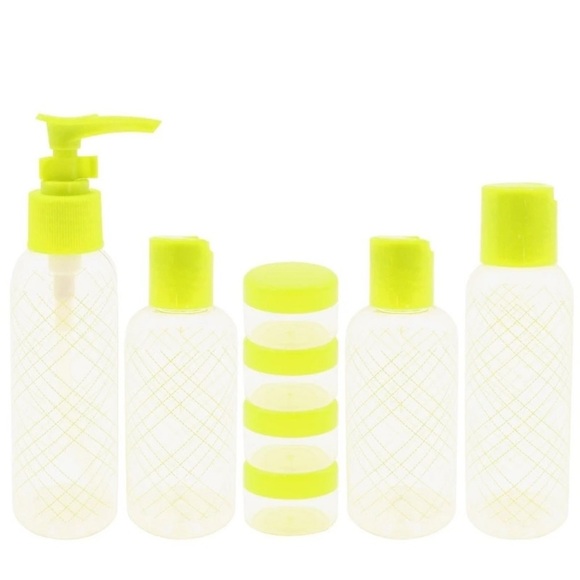 🆕 8 Travel Bottles & Bag in Dillon Quilt Periwinkle Green by MYTAGALONGS - Picture 2 of 2